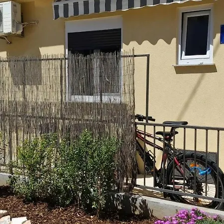 Studio Apartment Lori