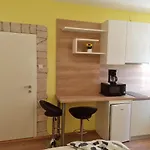 Studio Apartment Lori Apartment *