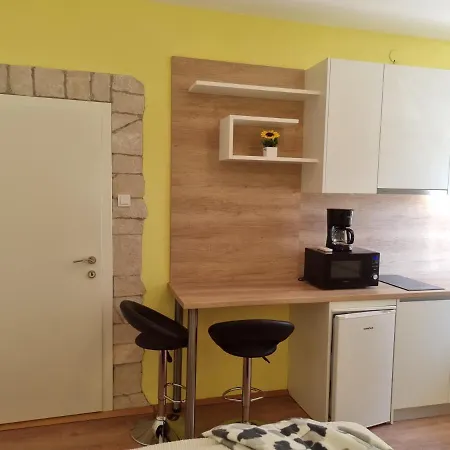 Studio Apartment Lori Apartamento *